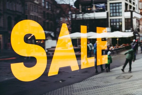Prospection externalisée premium BtoB, formation commerciale professionnelle, Sales and Strategies